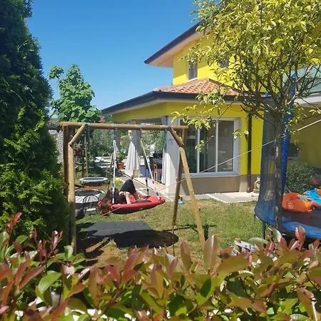 Villa Gaya In Porec With Xl Pool And E- Bike