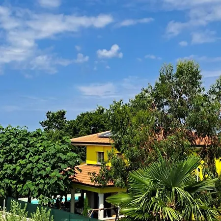 Villa Gaya In Porec With Xl Pool And E- Bike