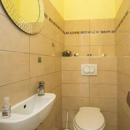 Villa Gaya In Porec With Xl Pool And E- Bike Willa *