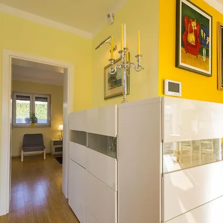 Villa Gaya In Porec With Xl Pool And E- Bike