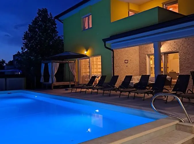 Villa Gaya In With Xl Pool And Stunning Garden *
