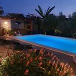 Gaya In With Xl Pool And Stunning Garden וילה *