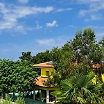 Gaya In With Xl Pool And Stunning Garden