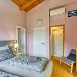 וילה Gaya In With Xl Pool And Stunning Garden *