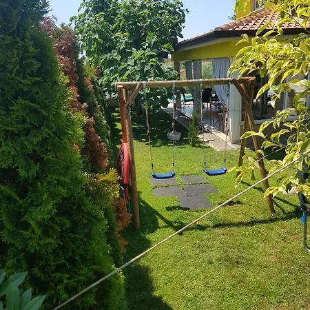 Villa Gaya In Porec With Xl Pool And E- Bike *