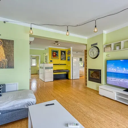 Villa Gaya In Porec With Xl Pool And E- Bike Porec