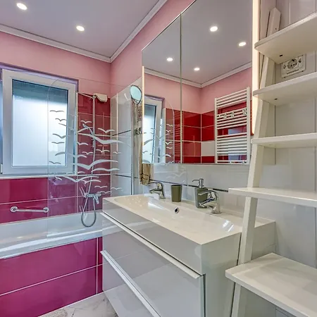 Villa Gaya In Porec With Xl Pool And E- Bike Porec