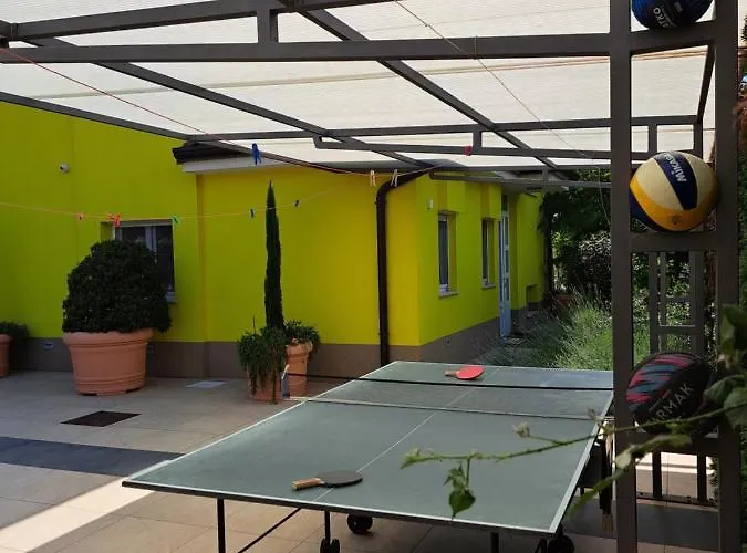 Вілла Gaya In With Xl Pool And Stunning Garden