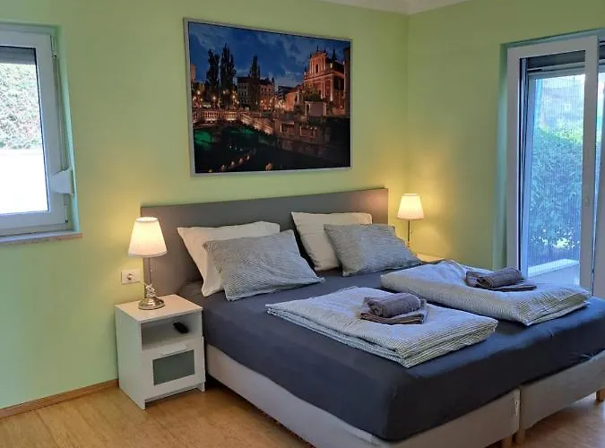 Gaya In With Xl Pool And Stunning Garden Вілла *