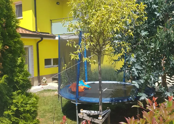 Gaya In With Xl Pool And Stunning Garden Вілла Пореч