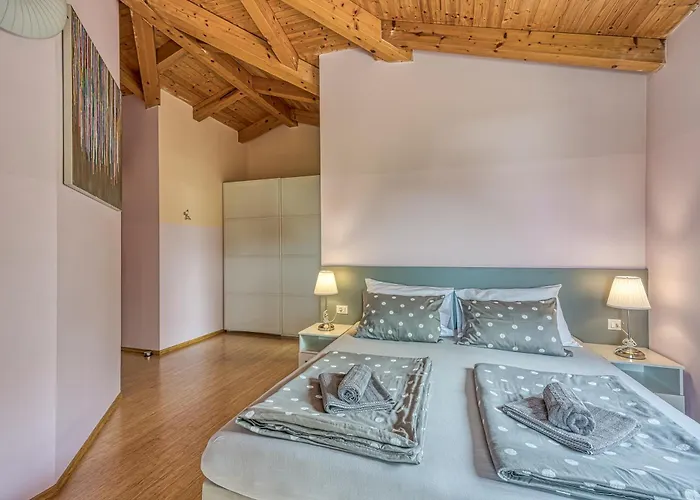 Villa Gaya In With Xl Pool And Stunning Garden