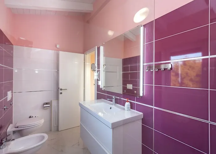 Вілла Gaya In With Xl Pool And Stunning Garden Пореч
