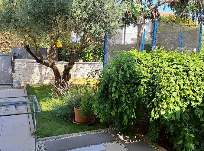 Villa Gaya In With Xl Pool And Stunning Garden *