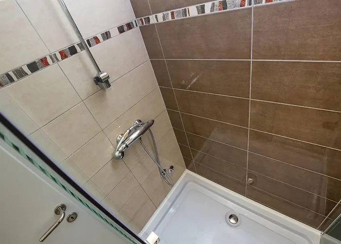 Gaya In With Xl Pool And Stunning Garden Villa *